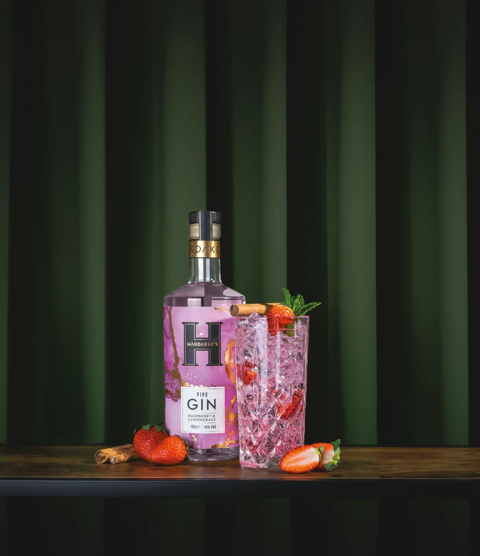 Hardaker’s-Pink-Gin-Raspberry-Lemongrass-Cocktail